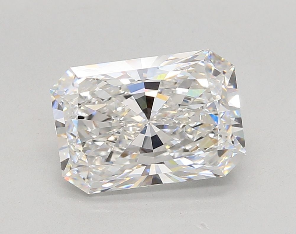 IGI Radiant 3.05ct E VVS1 - Loose Lab Diamond: IGI Radiant 3.05ct E VVS1 - Loose Lab Diamond Item Specifics: Source: This Is A Real Diamond Grown In A Lab Not Mined. Carat: 3.05 Cut: - Color: E Clarity: VVS1 Polish: EX Symmetry: EX Measurements: 1