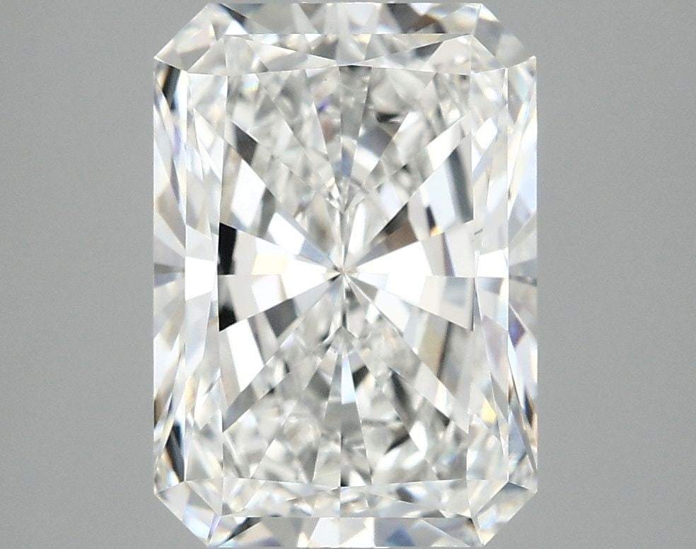IGI Radiant 4.08ct E VVS2 - Loose Lab Diamond: IGI Radiant 4.08ct E VVS2 - Loose Lab Diamond Item Specifics: Source: This Is A Real Diamond Grown In A Lab Not Mined. Carat: 4.08 Cut: - Color: E Clarity: VVS2 Polish: EX Symmetry: EX Measurements: