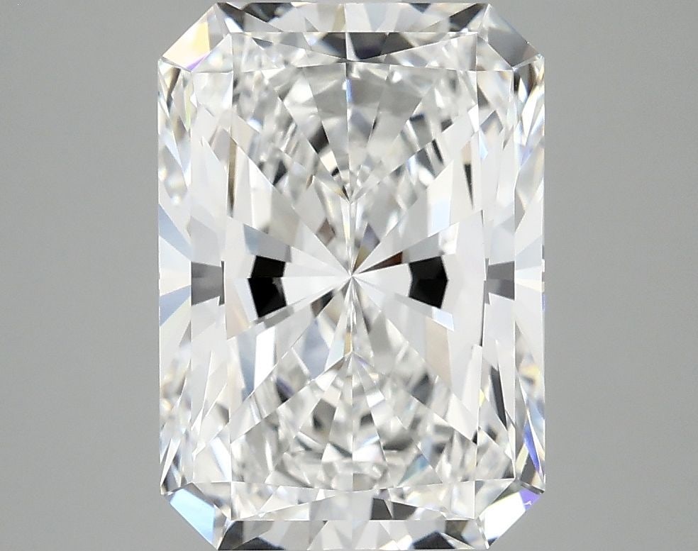 IGI Radiant 4.01ct E VVS2 - Loose Lab Diamond: IGI Radiant 4.01ct E VVS2 - Loose Lab Diamond Item Specifics: Source: This Is A Real Diamond Grown In A Lab Not Mined. Carat: 4.01 Cut: - Color: E Clarity: VVS2 Polish: EX Symmetry: EX Measurements: 1