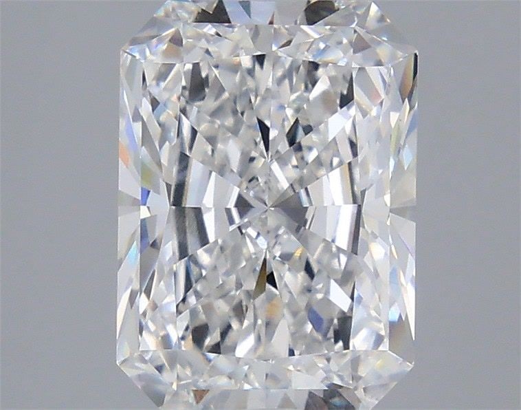 IGI Radiant 4.08ct D VVS1 - Loose Lab Diamond: IGI Radiant 4.08ct D VVS1 - Loose Lab Diamond Item Specifics: Source: This Is A Real Diamond Grown In A Lab Not Mined. Carat: 4.08 Cut: - Color: D Clarity: VVS1 Polish: EX Symmetry: EX Measurements: 1