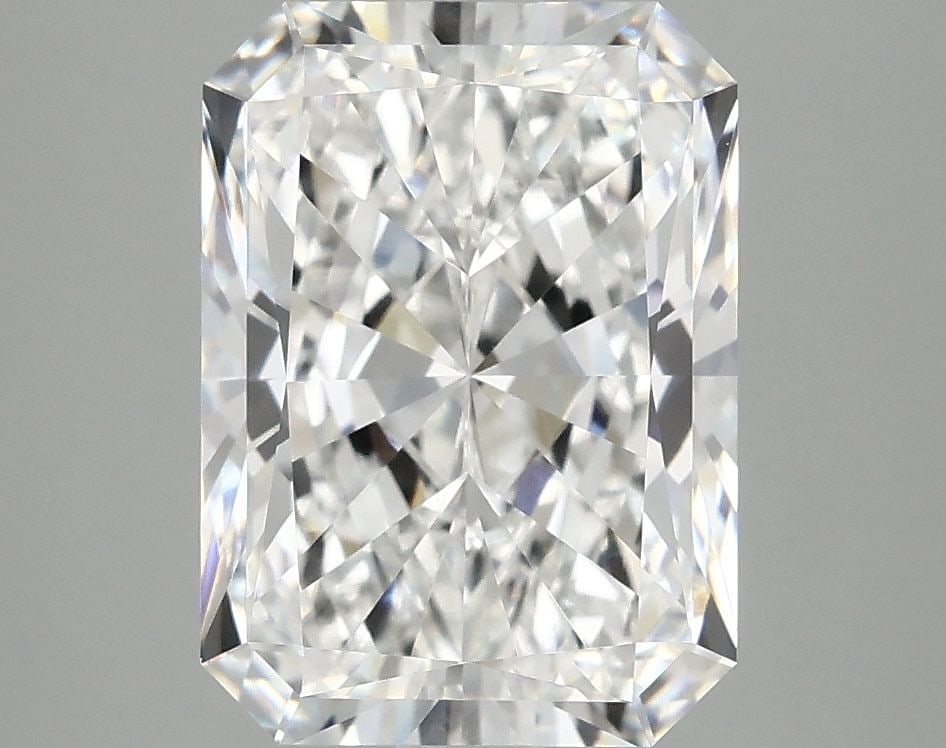 IGI Radiant 4.08ct D VVS2 - Loose Lab Diamond: IGI Radiant 4.08ct D VVS2 - Loose Lab Diamond Item Specifics: Source: This Is A Real Diamond Grown In A Lab Not Mined. Carat: 4.08 Cut: - Color: D Clarity: VVS2 Polish: EX Symmetry: EX Measurements: 1