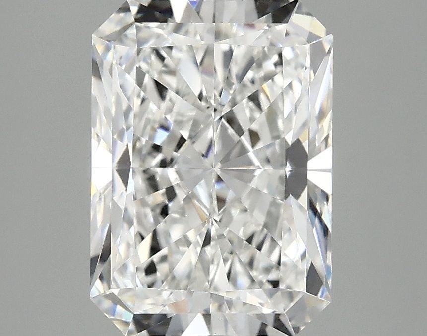 IGI Radiant 3.09ct E VVS2 - Loose Lab Diamond: IGI Radiant 3.09ct E VVS2 - Loose Lab Diamond Item Specifics: Source: This Is A Real Diamond Grown In A Lab Not Mined. Carat: 3.09 Cut: - Color: E Clarity: VVS2 Polish: EX Symmetry: EX Measurements: