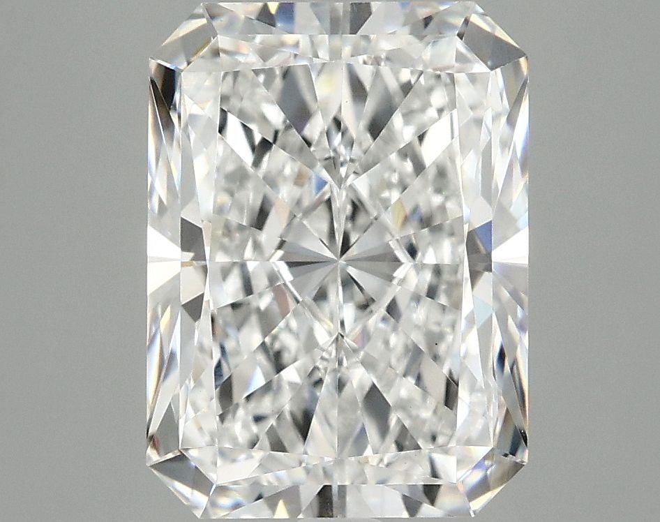 IGI Radiant 4.09ct E VVS2 - Loose Lab Diamond: IGI Radiant 4.09ct E VVS2 - Loose Lab Diamond Item Specifics: Source: This Is A Real Diamond Grown In A Lab Not Mined. Carat: 4.09 Cut: - Color: E Clarity: VVS2 Polish: EX Symmetry: EX Measurements: