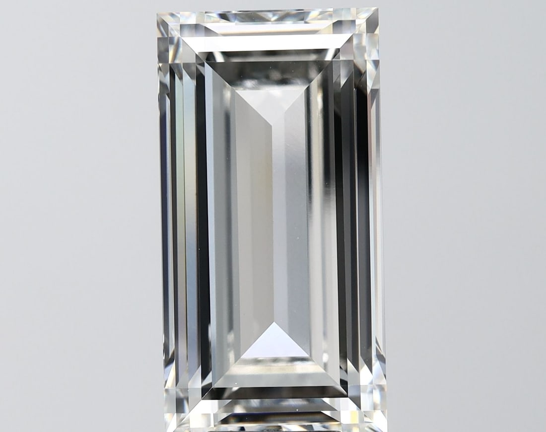 IGI Baguette 11.58ct G VVS2 - Loose Lab Diamond: IGI Baguette 11.58ct G VVS2 - Loose Lab Diamond Item Specifics: Source: This Is A Real Diamond Grown In A Lab Not Mined. Carat: 11.58 Cut: - Color: G Clarity: VVS2 Polish: EX Symmetry: EX
