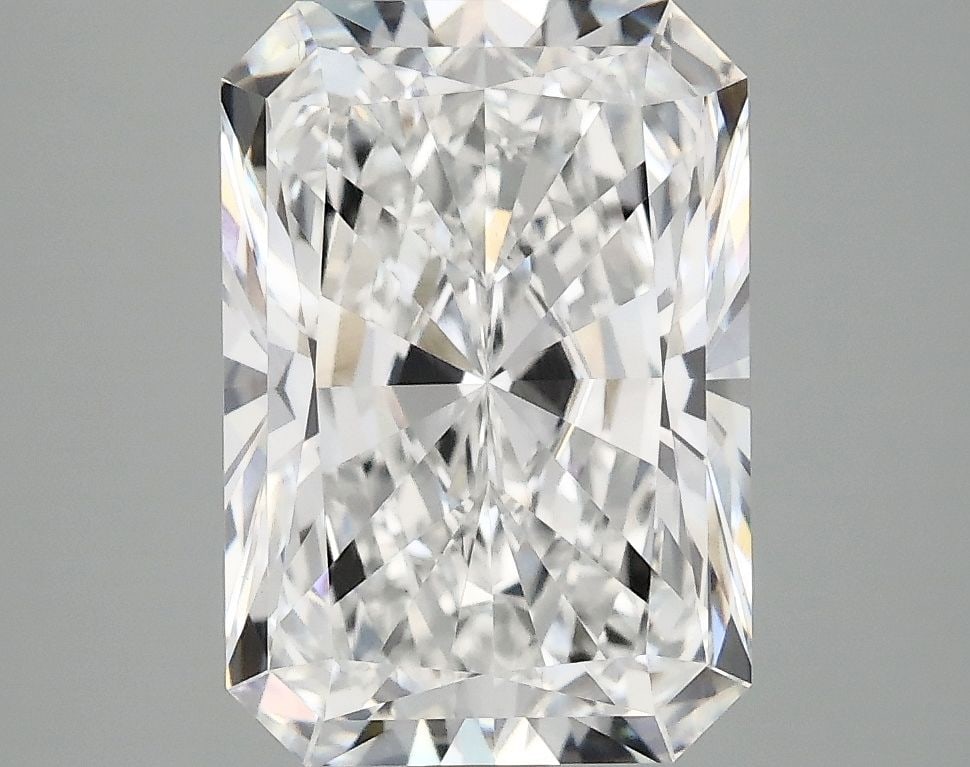 IGI Radiant 3.93ct E VVS2 - Loose Lab Diamond: IGI Radiant 3.93ct E VVS2 - Loose Lab Diamond Item Specifics: Source: This Is A Real Diamond Grown In A Lab Not Mined. Carat: 3.93 Cut: - Color: E Clarity: VVS2 Polish: EX Symmetry: EX Measurements: 1