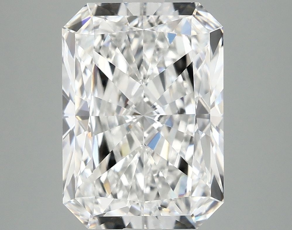 IGI Radiant 4.49ct E VVS2 - Loose Lab Diamond: IGI Radiant 4.49ct E VVS2 - Loose Lab Diamond Item Specifics: Source: This Is A Real Diamond Grown In A Lab Not Mined. Carat: 4.49 Cut: - Color: E Clarity: VVS2 Polish: EX Symmetry: EX Measurements: 1