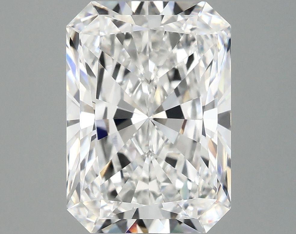 IGI Radiant 4.19ct D VVS2 - Loose Lab Diamond: IGI Radiant 4.19ct D VVS2 - Loose Lab Diamond Item Specifics: Source: This Is A Real Diamond Grown In A Lab Not Mined. Carat: 4.19 Cut: - Color: D Clarity: VVS2 Polish: EX Symmetry: EX Measurements: 1