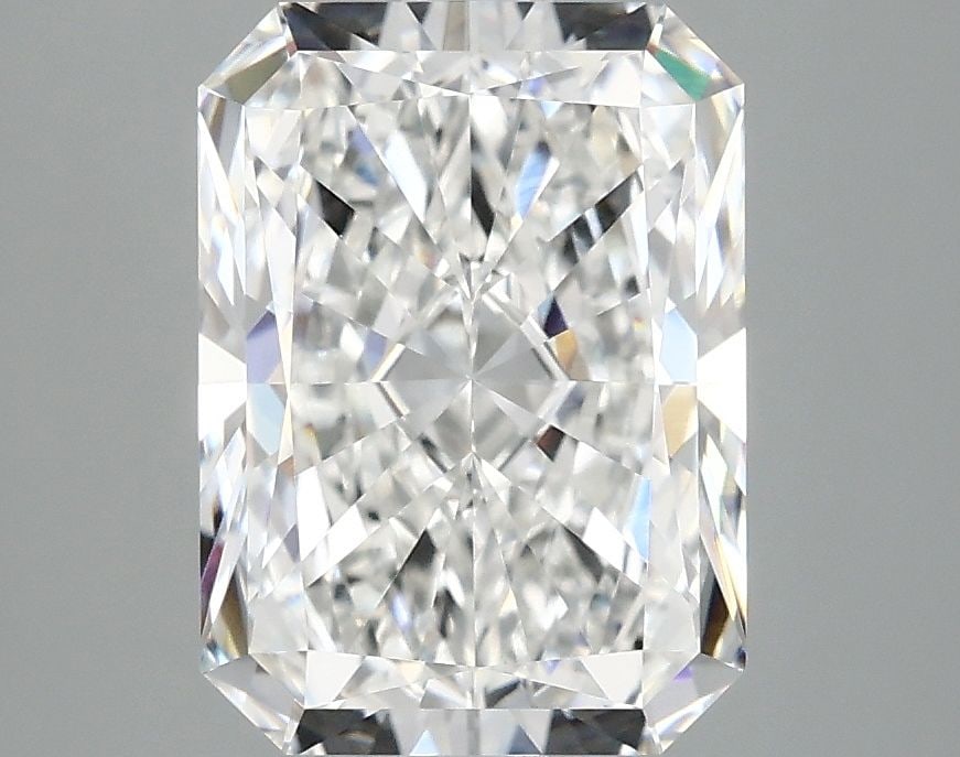 IGI Radiant 3.09ct E VVS2 - Loose Lab Diamond: IGI Radiant 3.09ct E VVS2 - Loose Lab Diamond Item Specifics: Source: This Is A Real Diamond Grown In A Lab Not Mined. Carat: 3.09 Cut: - Color: E Clarity: VVS2 Polish: EX Symmetry: EX Measurements: 1