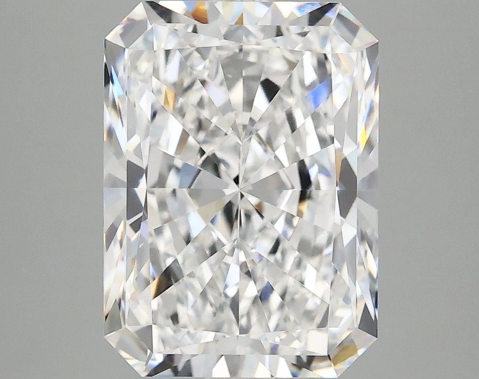 IGI Radiant 4.08ct D VVS2 - Loose Lab Diamond: IGI Radiant 4.08ct D VVS2 - Loose Lab Diamond Item Specifics: Source: This Is A Real Diamond Grown In A Lab Not Mined. Carat: 4.08 Cut: - Color: D Clarity: VVS2 Polish: EX Symmetry: EX Measurements: 1