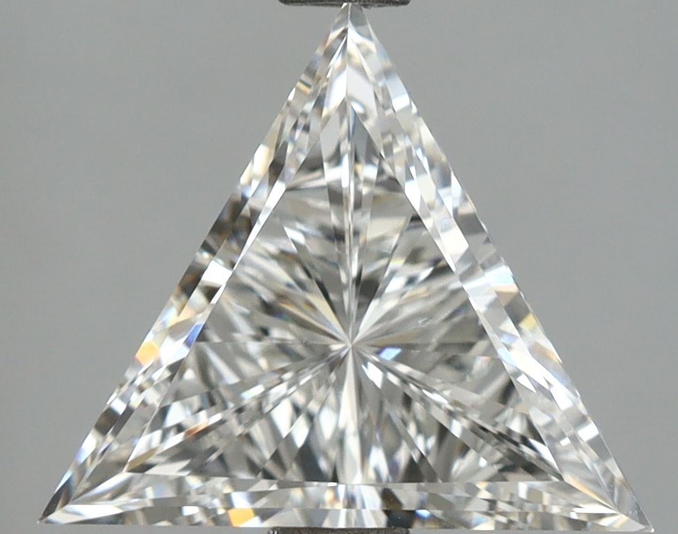 IGI Triangular 2.56ct E VVS2 - Loose Lab Diamond: IGI Triangular 2.56ct E VVS2 - Loose Lab Diamond Item Specifics: Source: This Is A Real Diamond Grown In A Lab Not Mined. Carat: 2.56 Cut: - Color: E Clarity: VVS2 Polish: EX Symmetry: EX Measurements