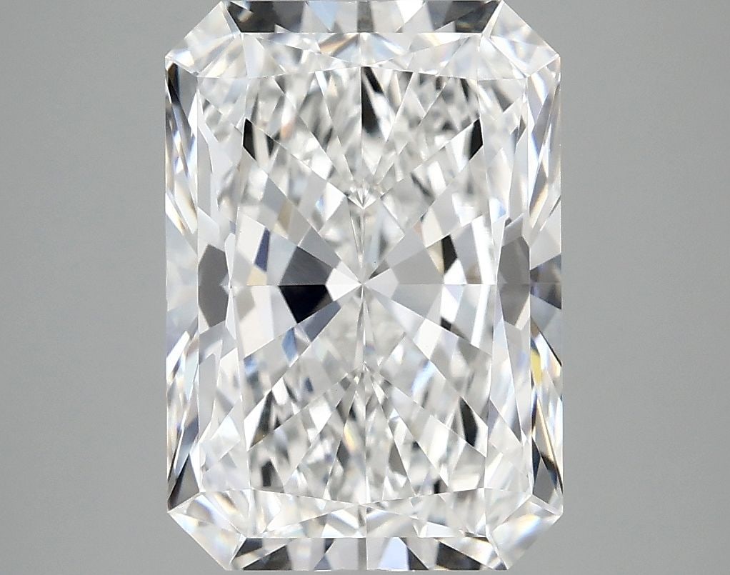 IGI Radiant 4.09ct E VVS2 - Loose Lab Diamond: IGI Radiant 4.09ct E VVS2 - Loose Lab Diamond Item Specifics: Source: This Is A Real Diamond Grown In A Lab Not Mined. Carat: 4.09 Cut: - Color: E Clarity: VVS2 Polish: EX Symmetry: EX Measurements: 1