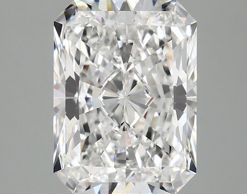 IGI Radiant 3.07ct E VVS2 - Loose Lab Diamond: IGI Radiant 3.07ct E VVS2 - Loose Lab Diamond Item Specifics: Source: This Is A Real Diamond Grown In A Lab Not Mined. Carat: 3.07 Cut: - Color: E Clarity: VVS2 Polish: EX Symmetry: EX Measurements: 9