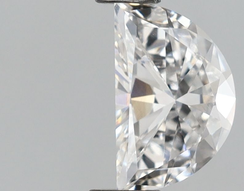 IGI Half Moon 0.64ct E VVS2 - Loose Lab Diamond: IGI Half Moon 0.64ct E VVS2 - Loose Lab Diamond Item Specifics: Source: This Is A Real Diamond Grown In A Lab Not Mined. Carat: 0.64 Cut: - Color: E Clarity: VVS2 Polish: VG Symmetry: VG Measurements: