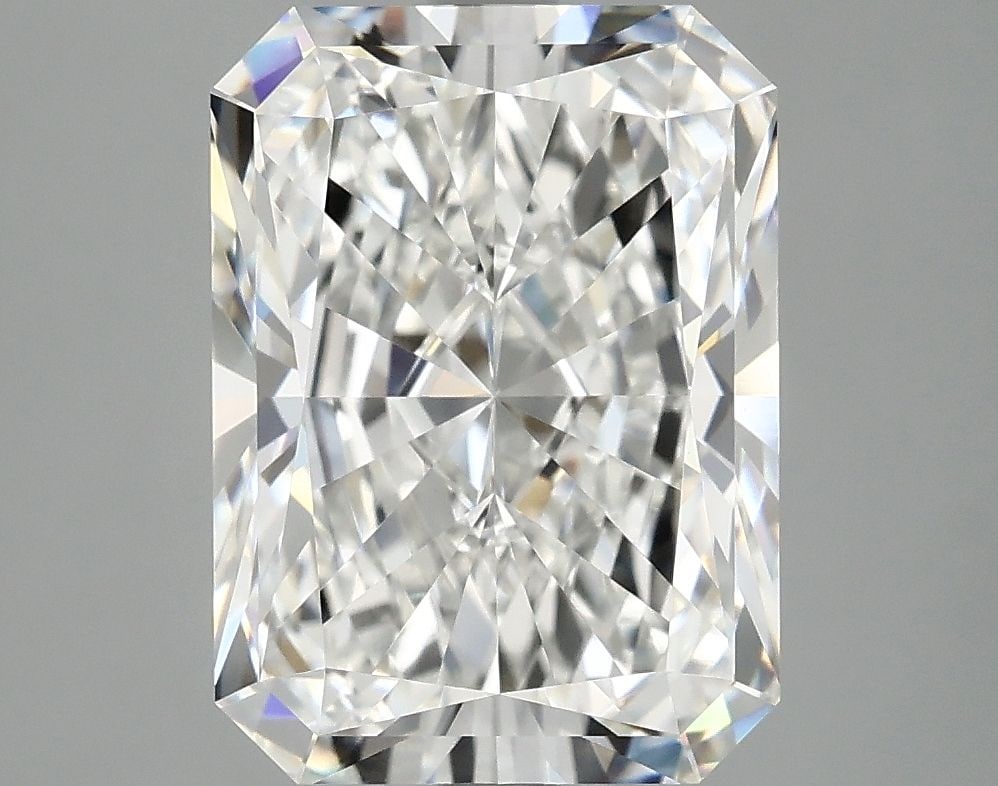 IGI Radiant 4.95ct E VVS2 - Loose Lab Diamond: IGI Radiant 4.95ct E VVS2 - Loose Lab Diamond Item Specifics: Source: This Is A Real Diamond Grown In A Lab Not Mined. Carat: 4.95 Cut: - Color: E Clarity: VVS2 Polish: EX Symmetry: EX Measurements: 1