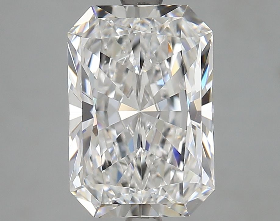 GIA Radiant 3.86ct D VVS2 - Loose Lab Diamond: GIA Radiant 3.86ct D VVS2 - Loose Lab Diamond Item Specifics: Source: This Is A Real Diamond Grown In A Lab Not Mined. Carat: 3.86 Cut: - Color: D Clarity: VVS2 Polish: EX Symmetry: EX Measurements: 1