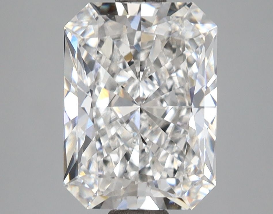 IGI Radiant 3.02ct E VVS2 - Loose Lab Diamond: IGI Radiant 3.02ct E VVS2 - Loose Lab Diamond Item Specifics: Source: This Is A Real Diamond Grown In A Lab Not Mined. Carat: 3.02 Cut: - Color: E Clarity: VVS2 Polish: EX Symmetry: EX Measurements: 9
