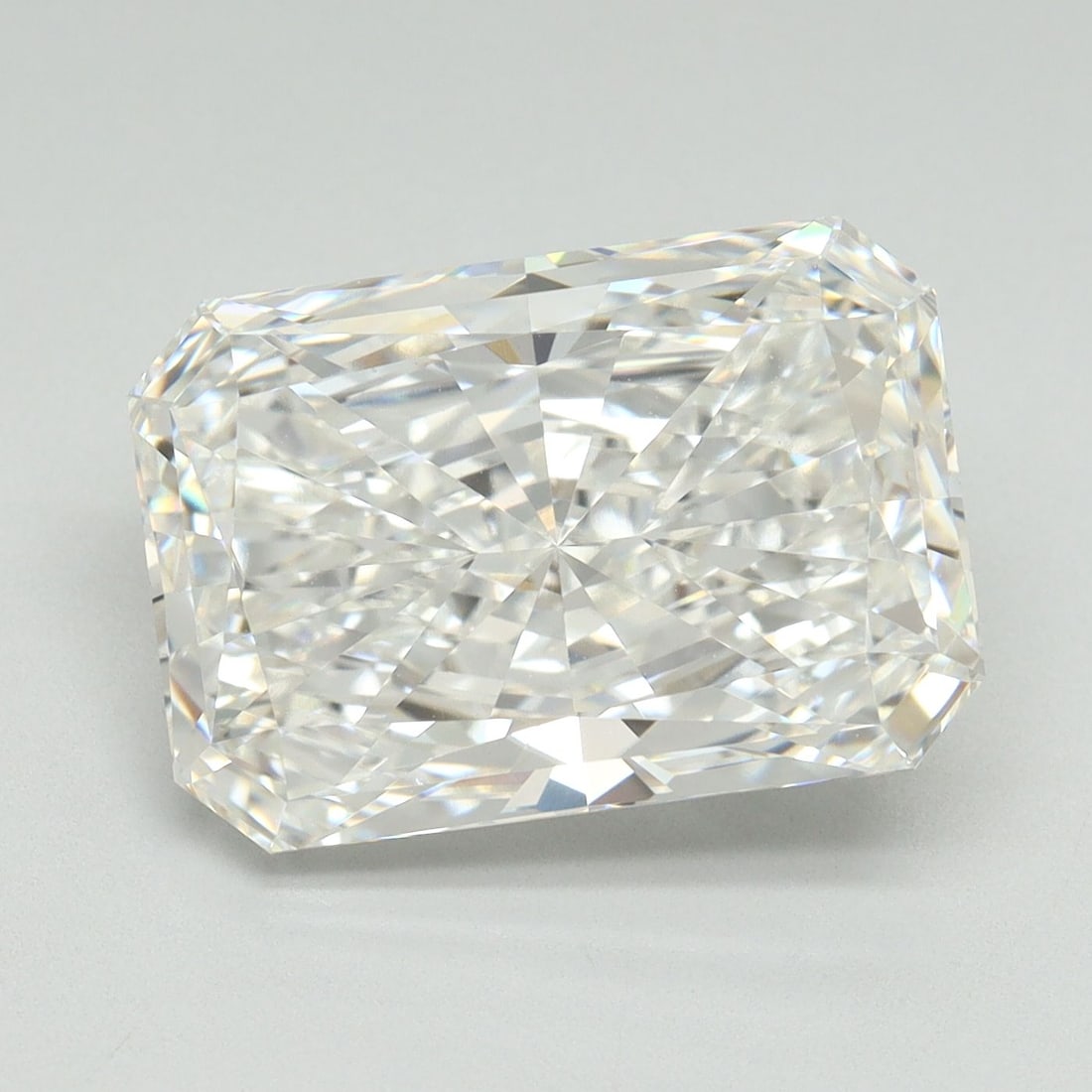 IGI Radiant 7.05ct F VVS2 - Loose Lab Diamond: IGI Radiant 7.05ct F VVS2 - Loose Lab Diamond Item Specifics: Source: This Is A Real Diamond Grown In A Lab Not Mined. Carat: 7.05 Cut: - Color: F Clarity: VVS2 Polish: EX Symmetry: EX Measurements: