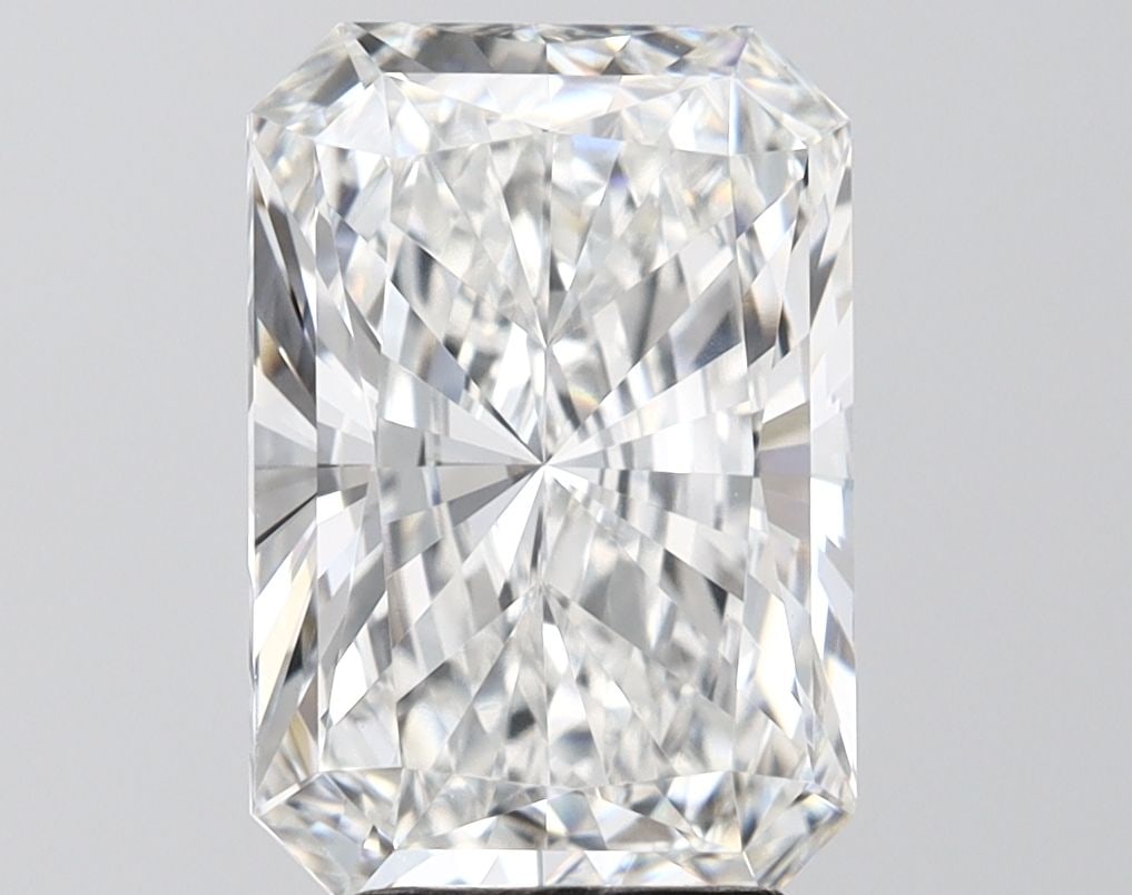 IGI Radiant 4.08ct F VVS2 - Loose Lab Diamond: IGI Radiant 4.08ct F VVS2 - Loose Lab Diamond Item Specifics: Source: This Is A Real Diamond Grown In A Lab Not Mined. Carat: 4.08 Cut: - Color: F Clarity: VVS2 Polish: EX Symmetry: EX Measurements: 1
