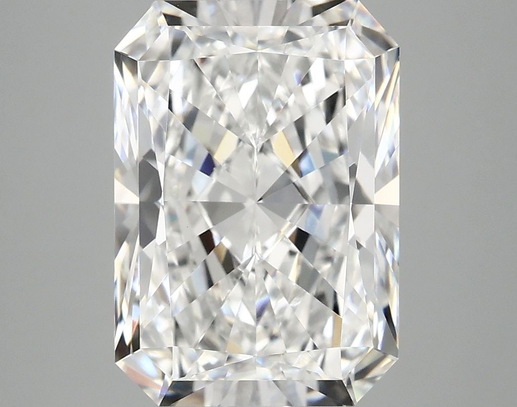 IGI Radiant 4.99ct E VVS2 - Loose Lab Diamond: IGI Radiant 4.99ct E VVS2 - Loose Lab Diamond Item Specifics: Source: This Is A Real Diamond Grown In A Lab Not Mined. Carat: 4.99 Cut: - Color: E Clarity: VVS2 Polish: EX Symmetry: EX Measurements: 1
