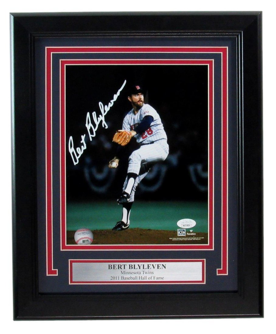 Bert Blyleven HOF Autographed Minnesota Twins 8x10 Photo Framed JSA 188751 (1 of 3)
