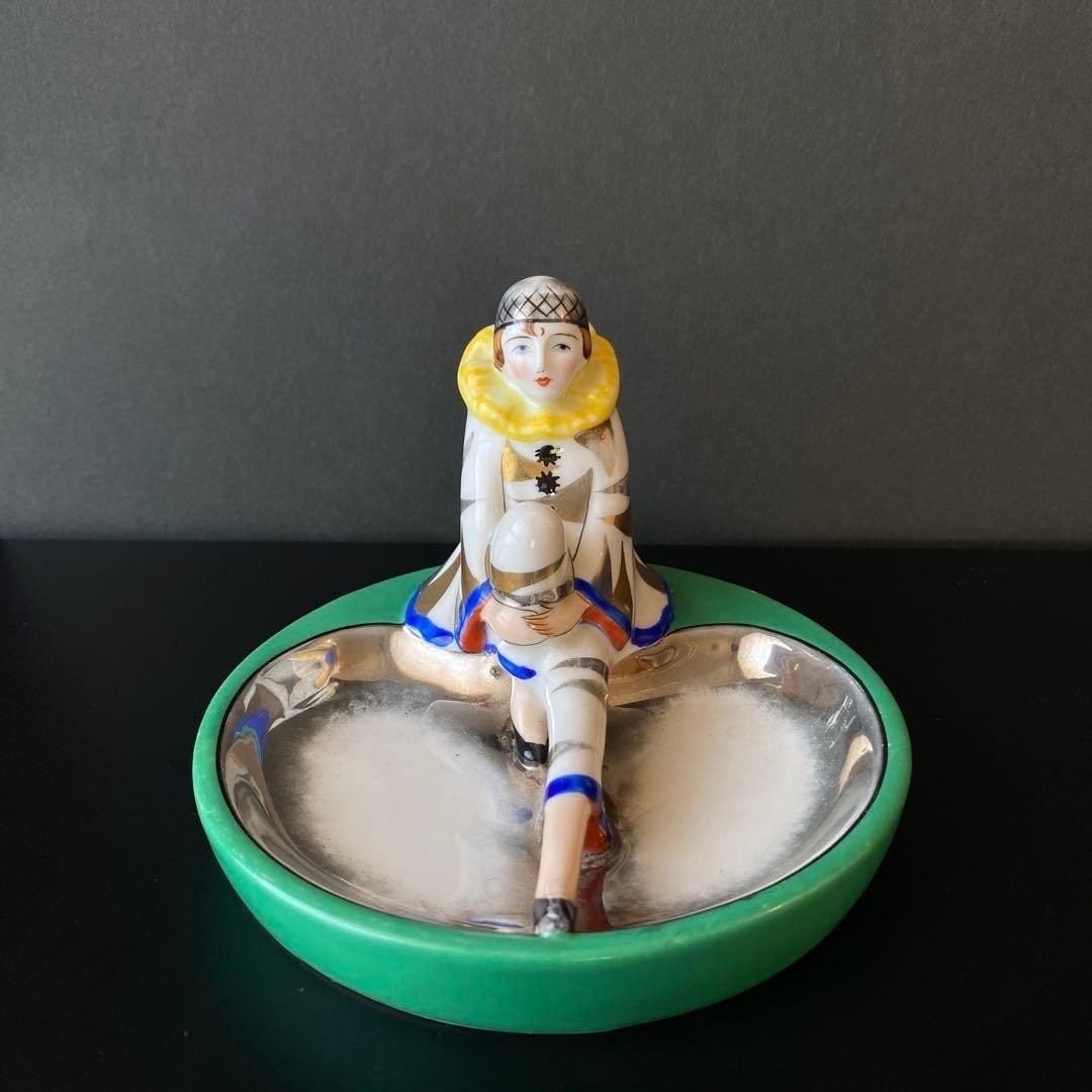 Noritake Rare Collectible Vintage Art Deco Ashtray Pin Lustre Tray: Noritake Rare Collectible Vintage Art Deco Ashtray Pin Lustre Tray Item Specifics: Brand: Noritake Product Disclaimer: Please review the full description and photos. Lithographs may be plate-signed, h