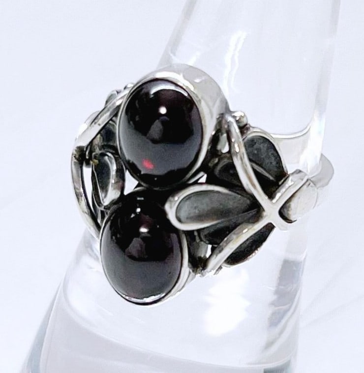 Georg Jensen No.48 Garnet US7-7.5 Ring Sterling Silver in Rare: Georg Jensen No.48 Garnet US7-7.5 Ring Sterling Silver in Rare Item Specifics: Color: Silver Main Stone Color: Red Metal: Sterling Silver Main Stone: Garnet Brand: Georg Jensen Ring Size: 7-7.5 Type: 