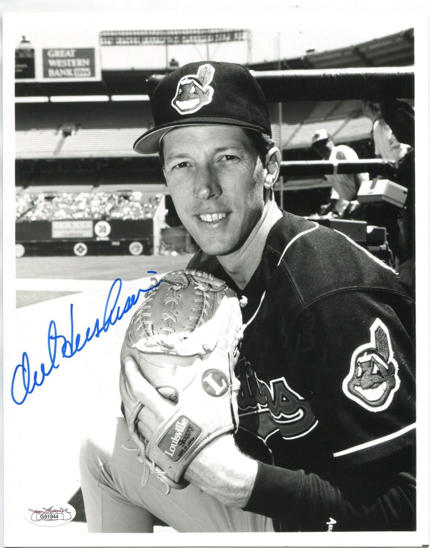 Orel Hershiser Autographed 8x10 Baseball Black & White Photo (JSA): Orel Hershiser Autographed 8x10 Baseball Black & White Photo (JSA) Orel Hershiser's bold blue signature adds a touch of nostalgia to this classic black and white baseball photo, capturing the essence 
