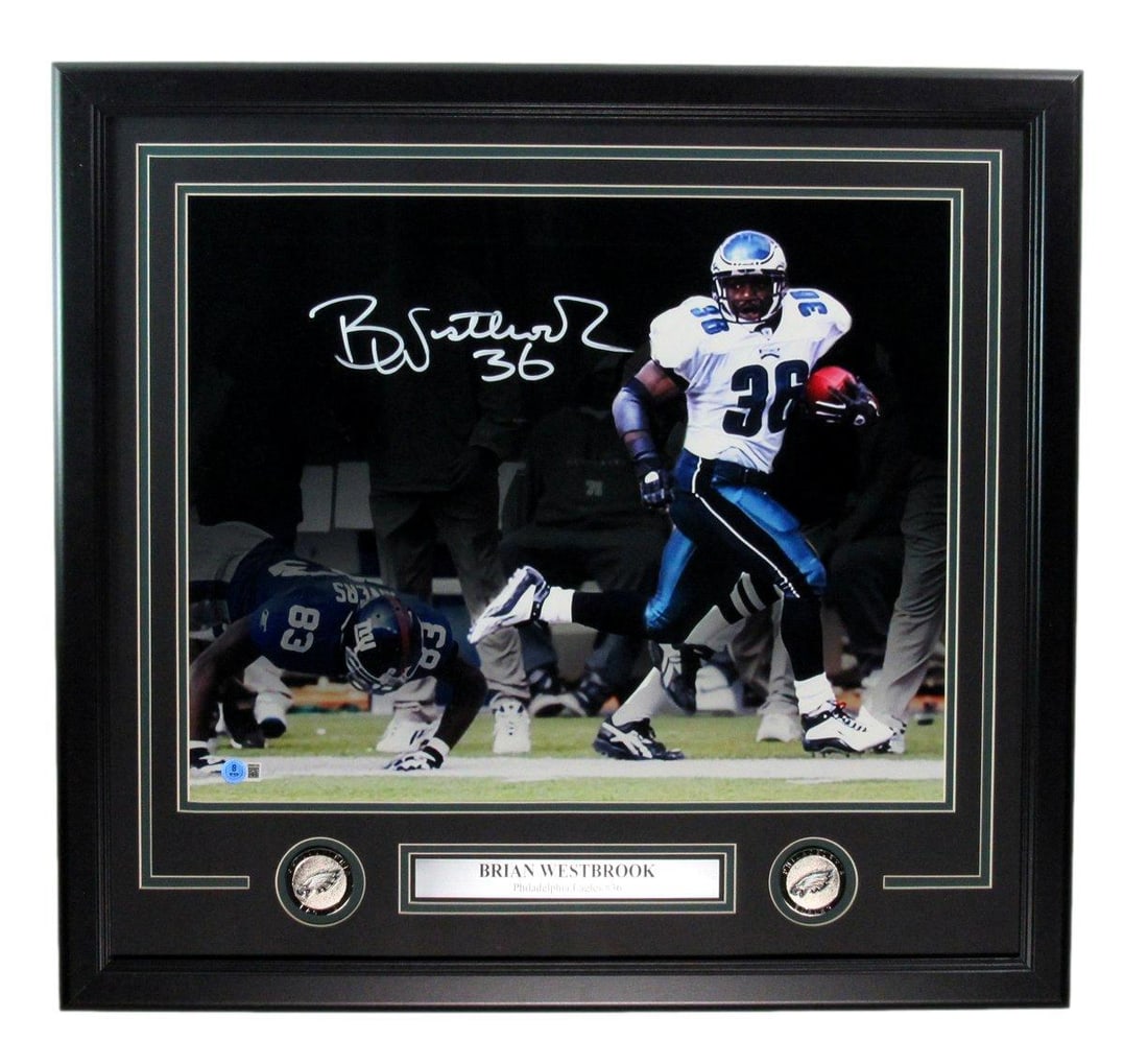 Brian Westbrook Philadelphia Eagles Photo Framed Beckett Signed Auto 16x20: Brian Westbrook Philadelphia Eagles Photo Framed Beckett Signed Auto 16x20 Brian Westbrook's signature on this 16x20 photo of the Philadelphia Eagles football player bears the authentication stamp of 
