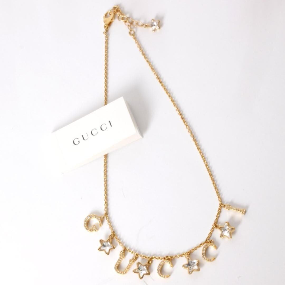 Gucci Script Logo Charm Necklace Star With Clear Stone 18 inches Near MINT: Gucci Script Logo Charm Necklace Star With Clear Stone 18 inches Near MINT Item Specifics: Brand: GUCCI Pendant Shape: Star Type: Necklace Color: Gold Style: Charm Material: Metal Main Stone Color: Cl