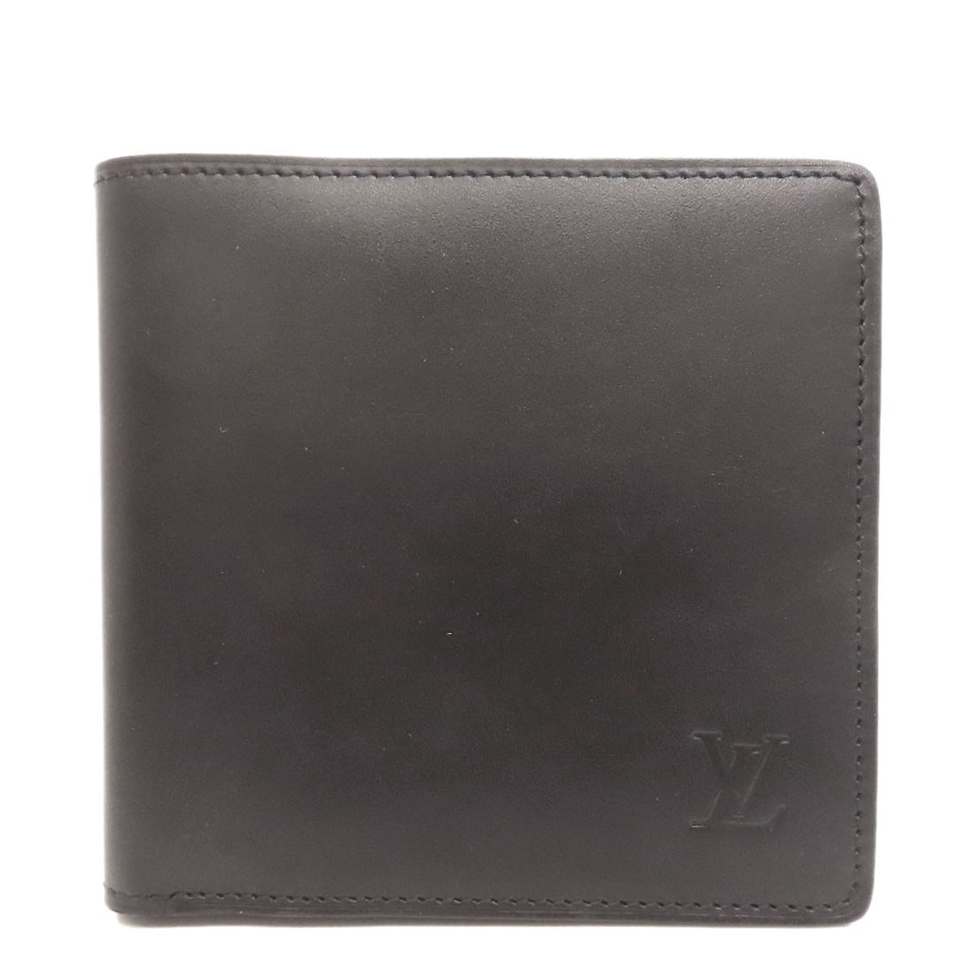 Wallet Marco Bifold Portefeiulle With Coin Louis Vuitton M85016: Wallet Marco Bifold Portefeiulle With Coin Louis Vuitton M85016 Black Nomade Leather Bifold Wallet with Coin Pocket, featuring the iconic Louis Vuitton M85016 design. This classic wallet boasts a slee