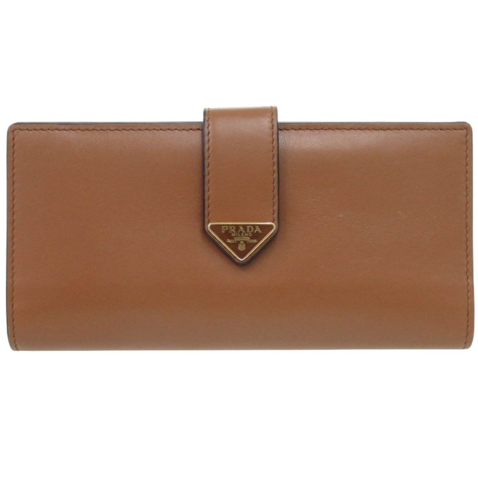Long Wallet Leather Bi Fold Prada: Long Wallet Leather Bi Fold Prada Long wallet with bi-fold design, made from high-quality leather and crafted in Italy. The classic brown color and sleek dimensions (9cm x 18cm x 2cm) make it a stylis