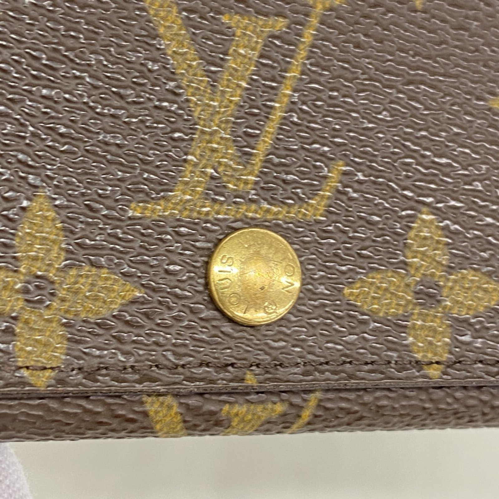 Louis Vuitton Keycase - 6