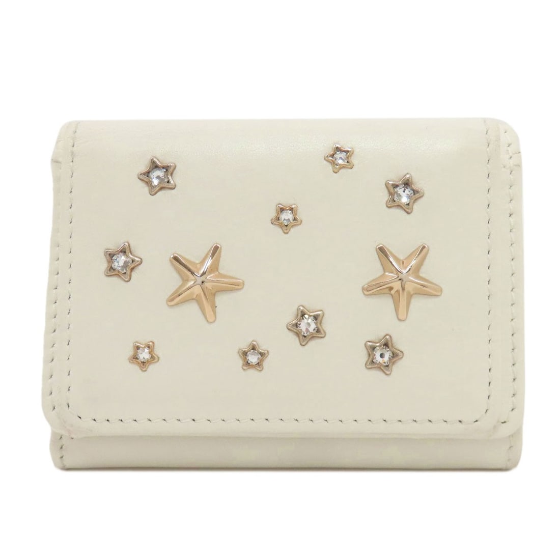 Jimmy Choo Star Motif Studs Tri-Fold Wallet (With Coin Pocket) Leather: Jimmy Choo Star Motif Studs Tri-Fold Wallet (With Coin Pocket) Leather White leather tri-fold wallet with coin pocket, bearing the signature of Jimmy Choo. This stylish accessory features a sleek desi