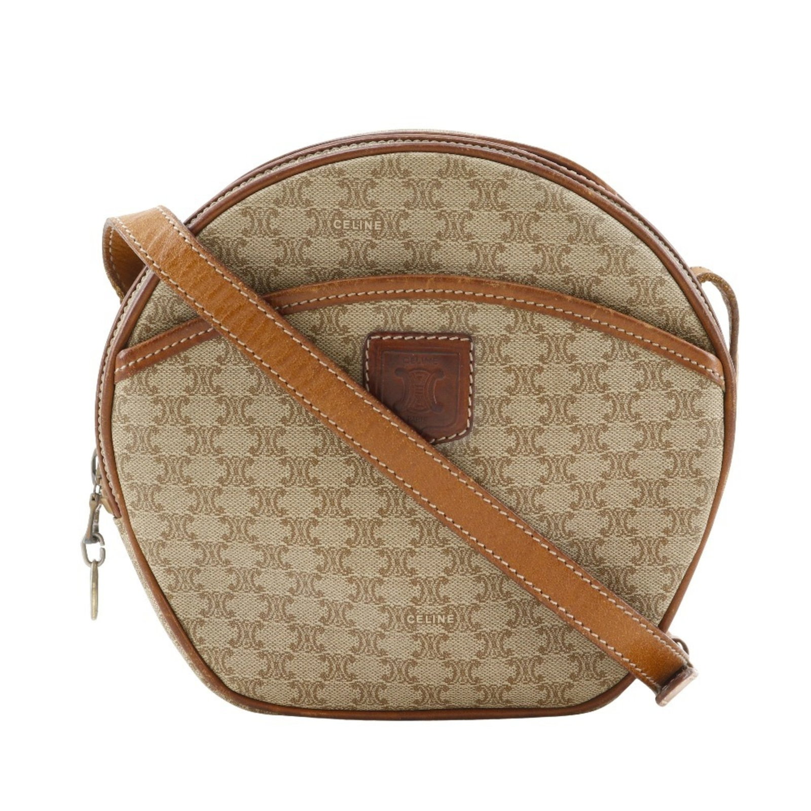 Celine Pvc Bag Shoulder: Celine Pvc Bag Shoulder The Celine PVC shoulder bag boasts a sleek, beige design with clean lines and minimal ornamentation. Made from durable PVC material, its compact size makes it easy to carry. St