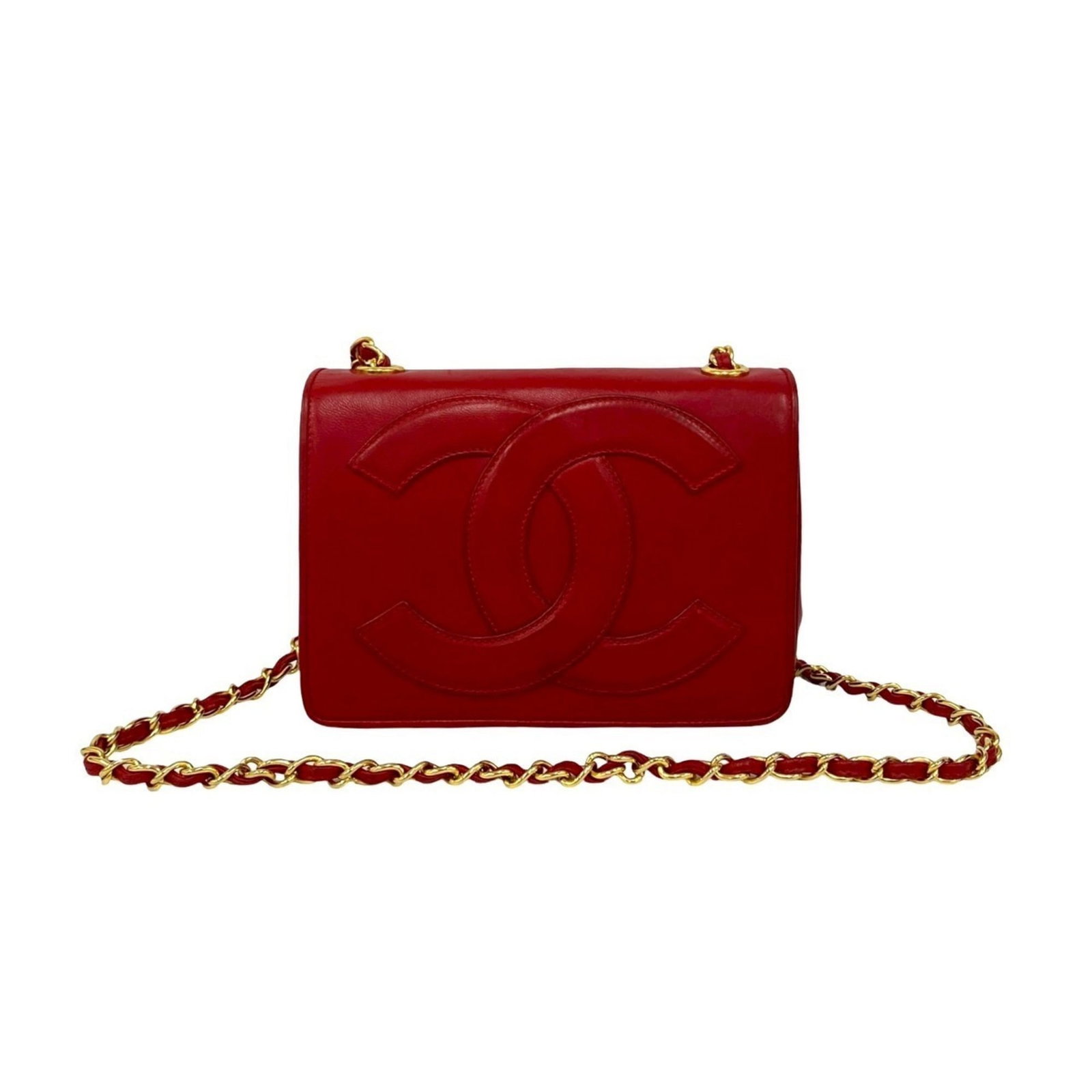 Shoulder Bag Leather Chanel: Shoulder Bag Leather Chanel Red lambskin shoulder bag from Chanel, featuring high-quality leather construction and classic design. Measuring 13cm x 17.5cm x 5.5cm, this stylish bag is perfect for ever