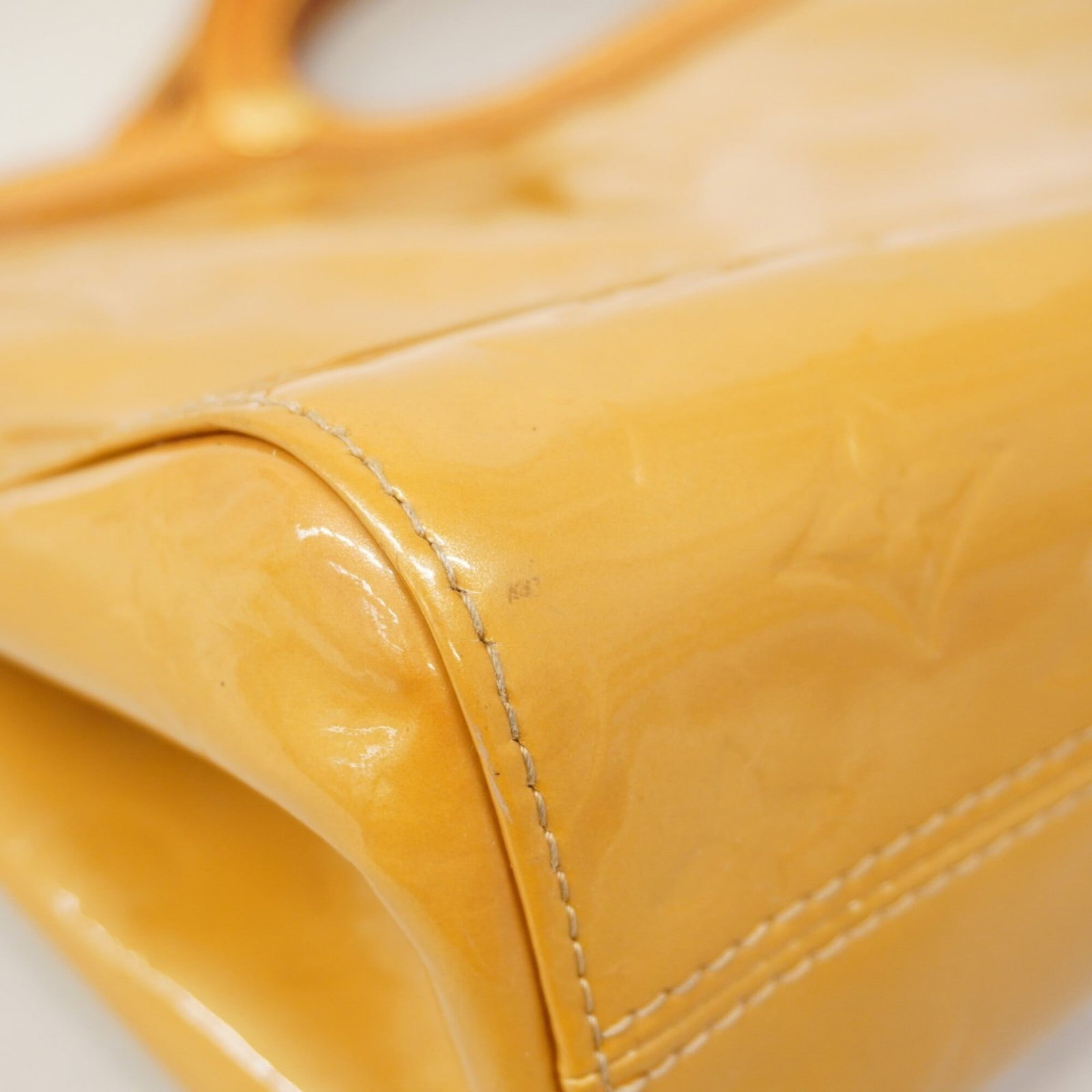Louis Vuitton Handbag - 7