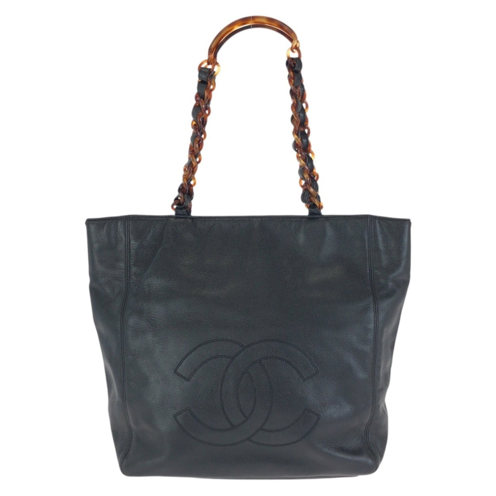 Calfskin Grained Shoulder Bag Tote Chanel: Calfskin Grained Shoulder Bag Tote Chanel Black Grained Calfskin Shoulder Bag Tote from Chanel, featuring high-quality materials and classic design. Made in France, this vintage-style tote measures 31