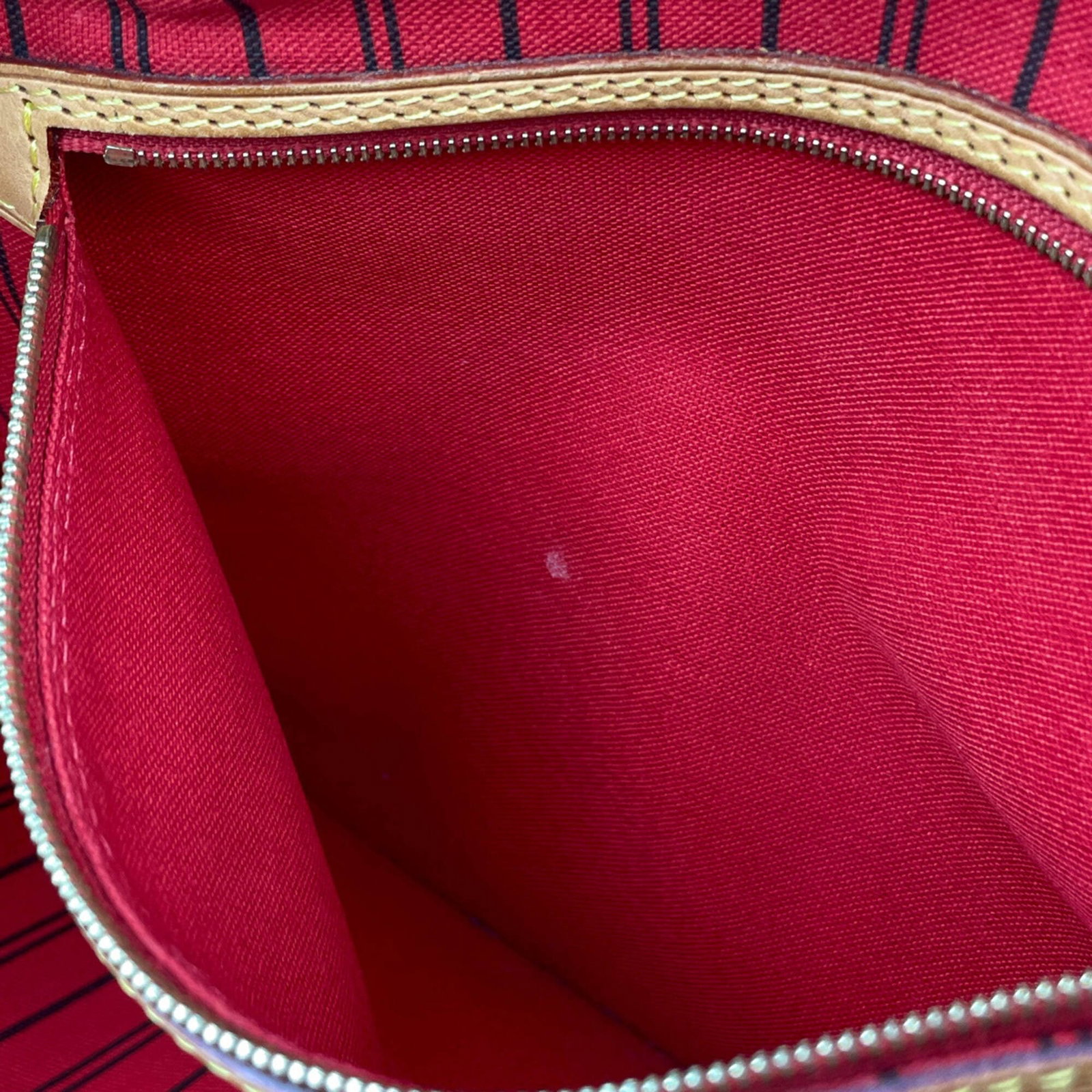 Vuitton Louis Tote Monogram Handbag - 10