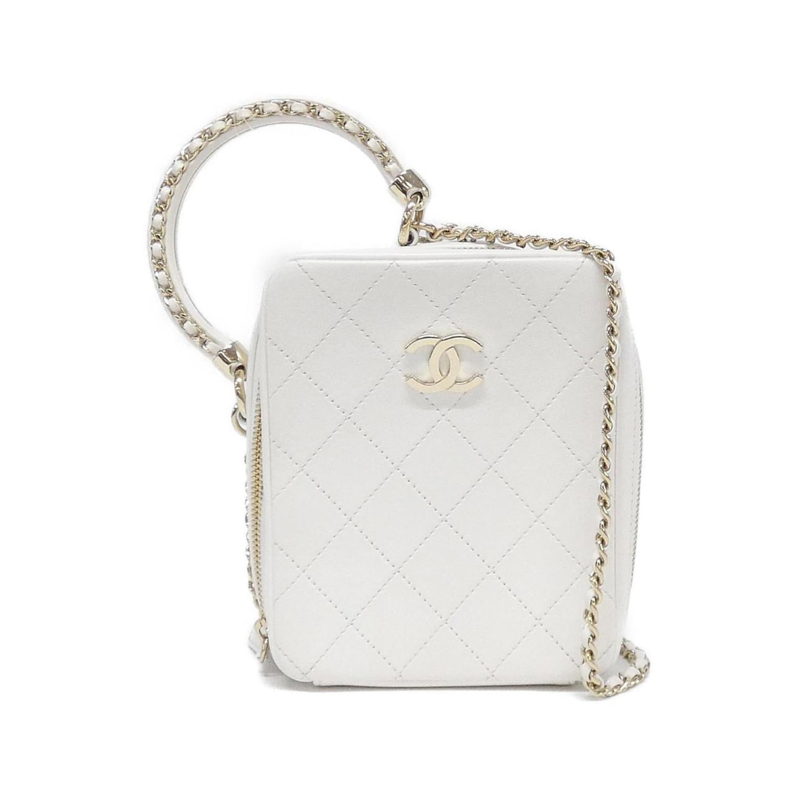Chanel Handbag leather: Chanel Handbag leather Gold and White Leather Chanel Handbag. Made from high-quality leather, this handbag measures 16cm x 13cm x 5.5cm and features a signature card for added assurance. A genuine Cha