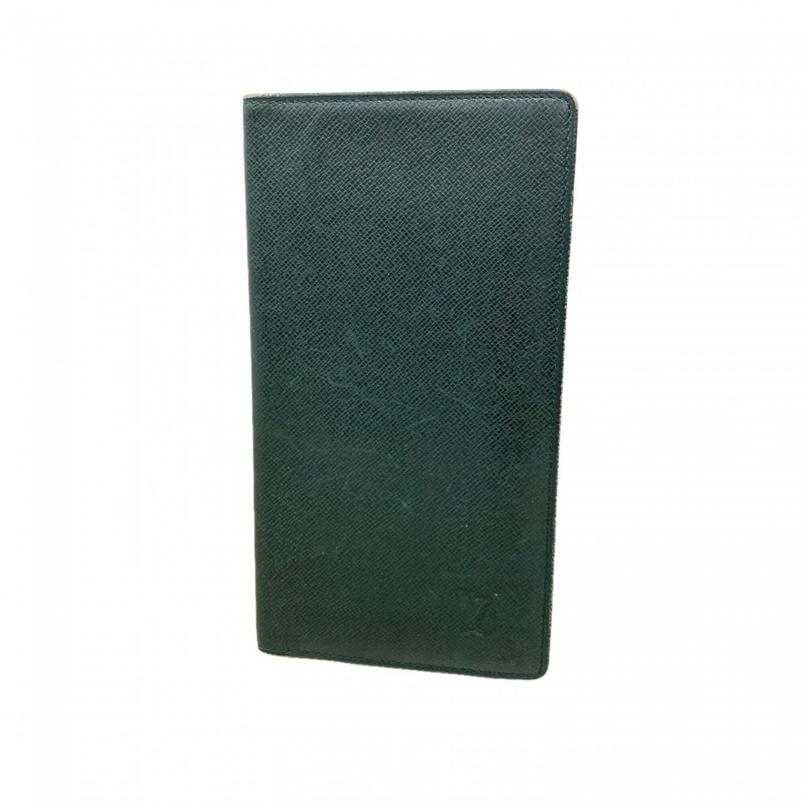 Louis Vuitton Bill Wallet (Bi-Fold): Louis Vuitton Bill Wallet (Bi-Fold) The Louis Vuitton Bill Wallet (Bi-Fold) boasts a sleek design with Episea color, measuring 18cm x 9.5cm x 1cm in size. This bi-fold wallet features the iconic LV