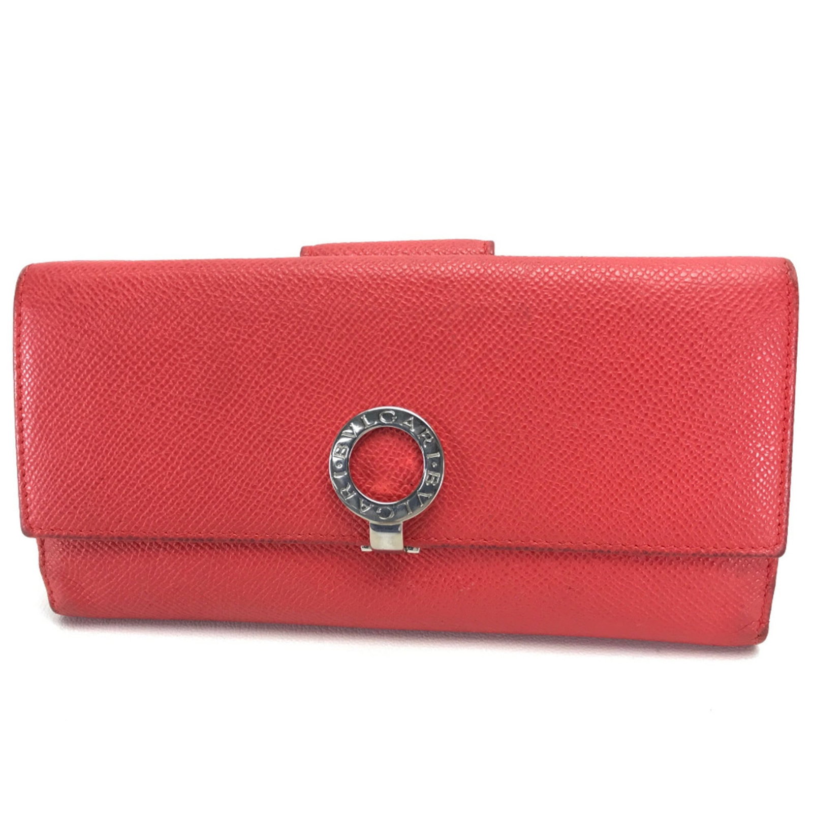 Bvlgari Long Wallet (Bi-Fold) Leather: Bvlgari Long Wallet (Bi-Fold) Leather Bvlgari Long Wallet (Bi-Fold) Leather - A stylish and spacious bi-fold wallet made from high-quality leather, featuring a bold red color that adds a pop of