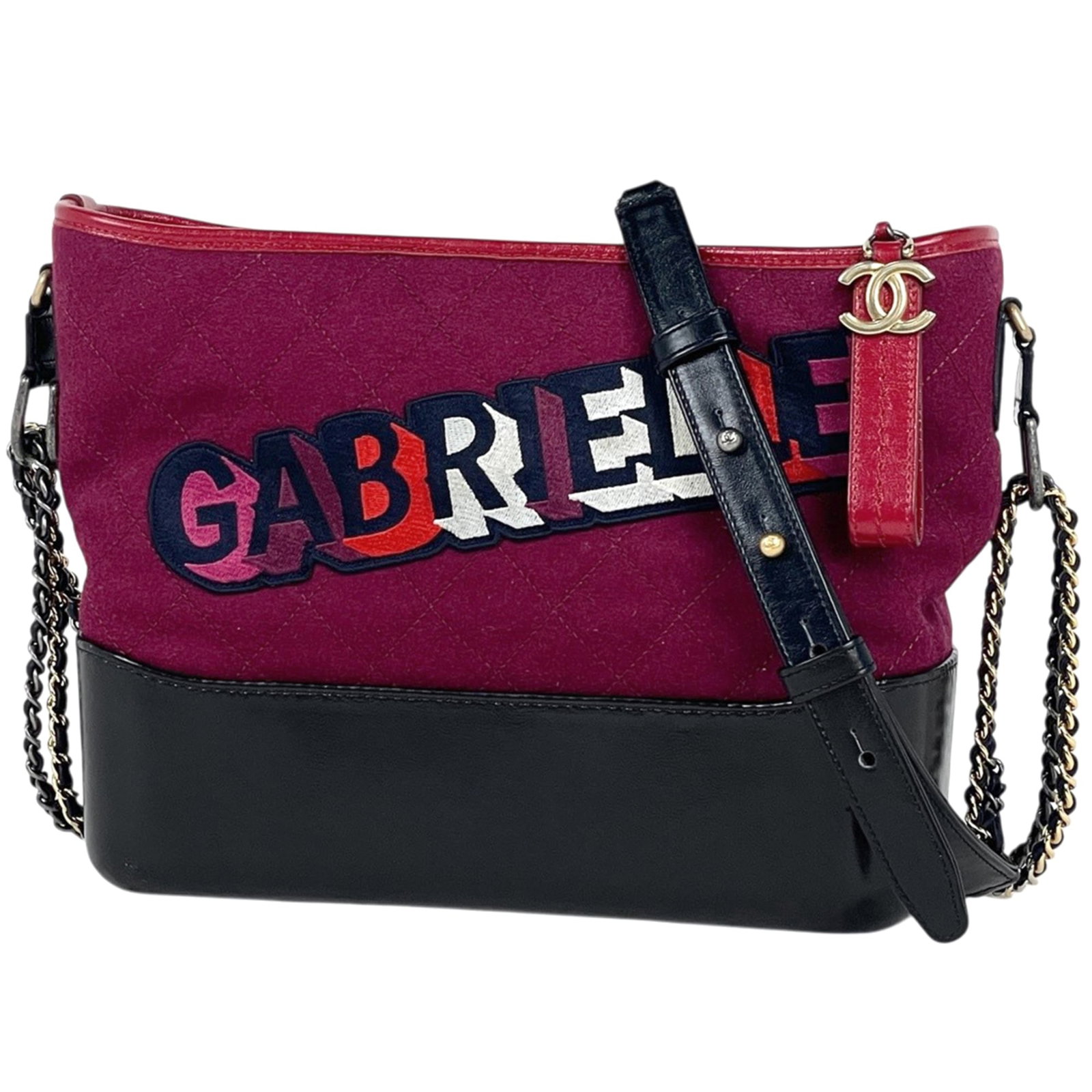Shoulder Bag Felt Leather Chanel: Shoulder Bag Felt Leather Chanel Navy and red felt leather make up the unique color palette of this Chanel shoulder bag, while its compact size at 22cm x 25cm x 9cm / 8.66'' x 9.84'' x 3.54'' makes it