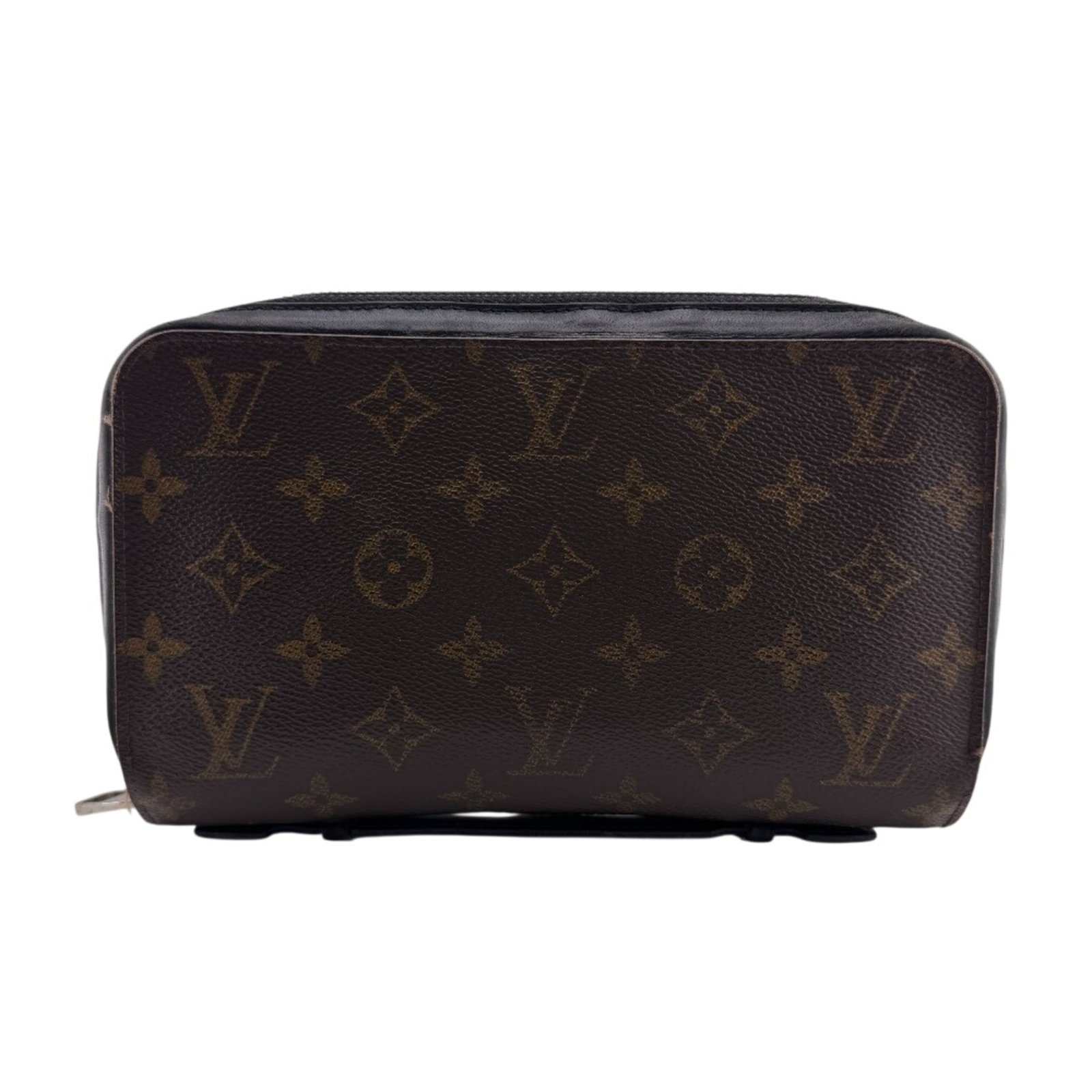 Clutch Bag Leather Louis Vuitton: Clutch Bag Leather Louis Vuitton Brown Leather Louis Vuitton Clutch Bag, 13cm x 21.5cm in size, features high-quality leather construction and a classic design that makes it a stylish accessory for bo