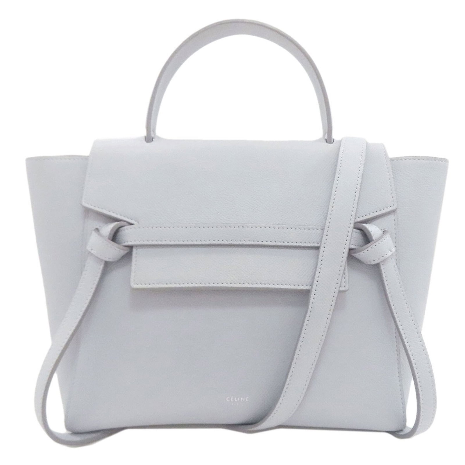 Handbag Leather Celine: Handbag Leather Celine Light blue leather Celine handbag with dimensions 20cm x 30cm x 12cm. This stylish bag features high-quality leather construction and a classic design. Its compact size makes it