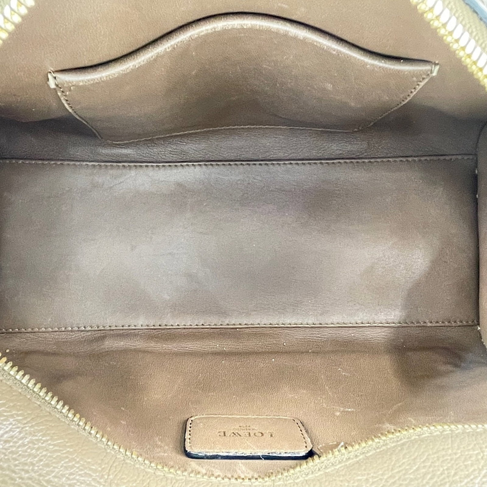 Handbag from Loewe - 11