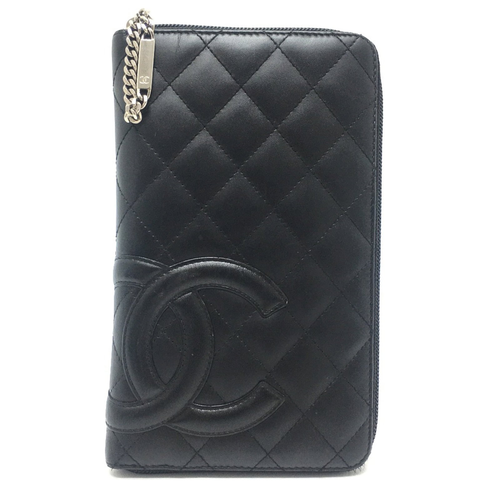 Long Wallet Leather Bi Fold Chanel: Long Wallet Leather Bi Fold Chanel Black leather bi-fold wallet from Chanel, measuring 12.5cm x 20.5cm x 1.8cm. This long wallet features a classic design and premium materials, making it a stylish