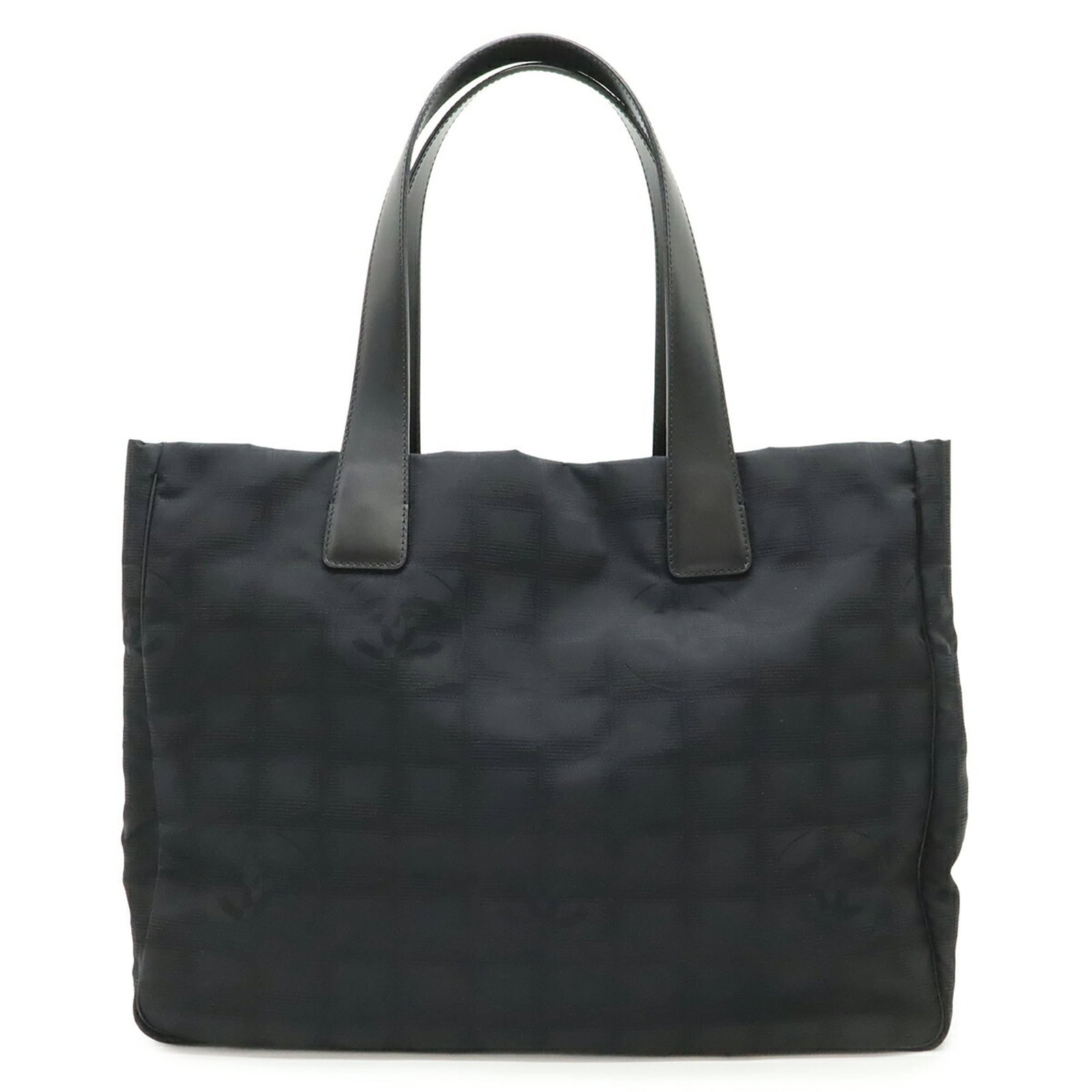Shoulder bag tote bag travel new line: Shoulder bag tote bag travel new line Black Chanel MPN A15991 shoulder bag tote features a sleek design with a spacious interior and durable construction. Measuring 26cm x 34cm x 15cm, it provides amp