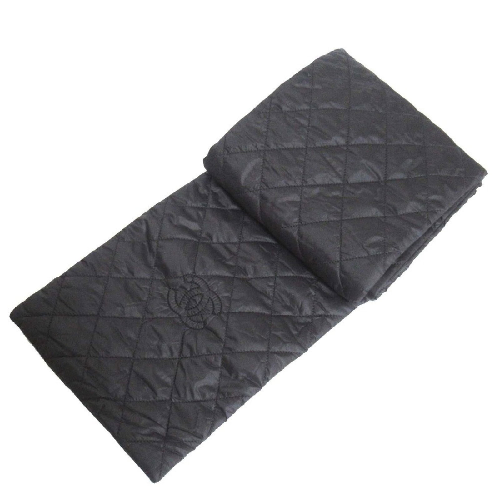 Chanel Stole Quilting: Chanel Stole Quilting The Chanel stole quilt features a striking black design, crafted from quilting material. Measuring 1.75m x 20cm in size, it boasts a unique combination of style and