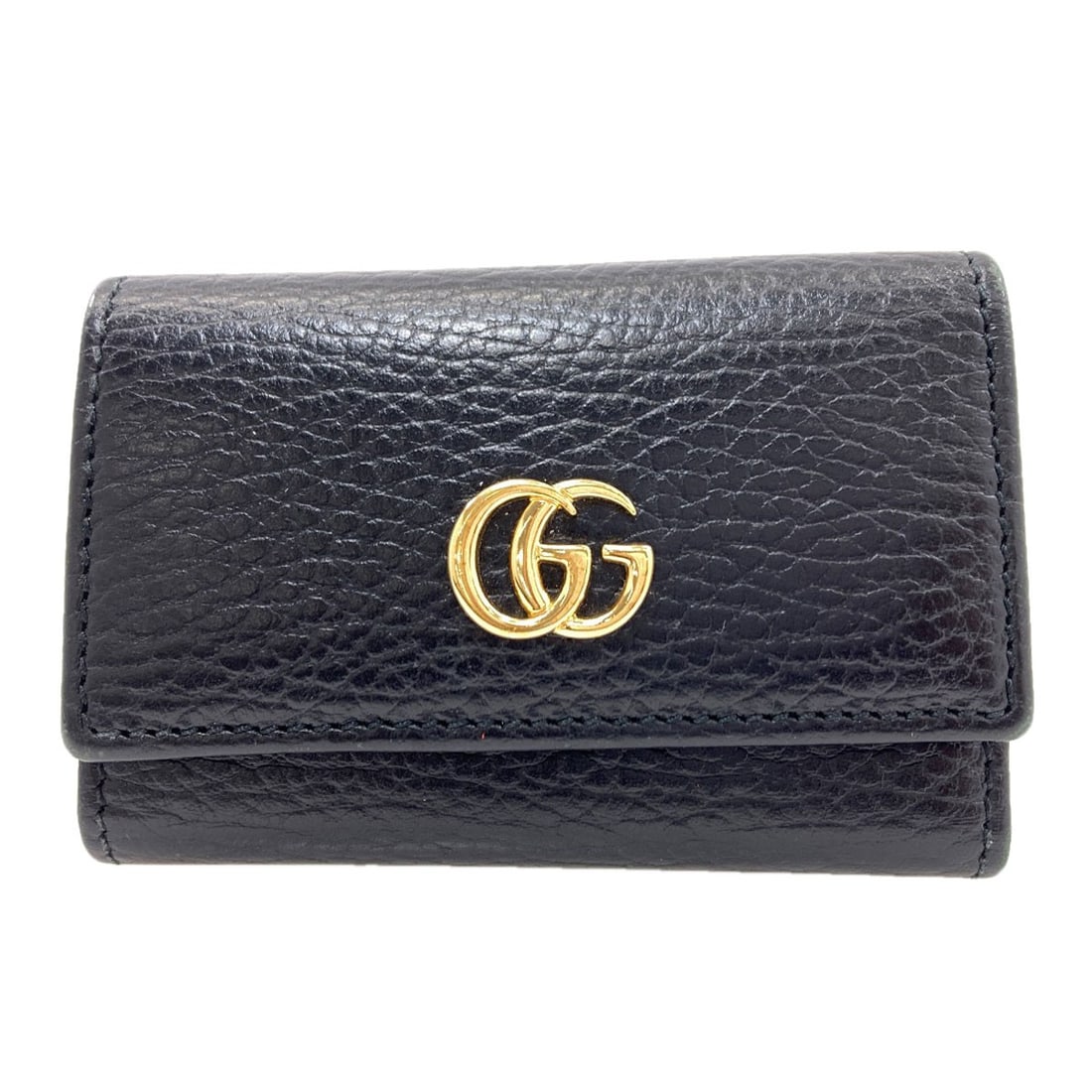 Key Holder Leather Marmont Gucci 735807: Key Holder Leather Marmont Gucci 735807 Key Holder Leather Marmont Gucci 735807 features black leather exterior with a sleek design, showcasing the iconic GUCCI style. The item's simple yet elegant ap