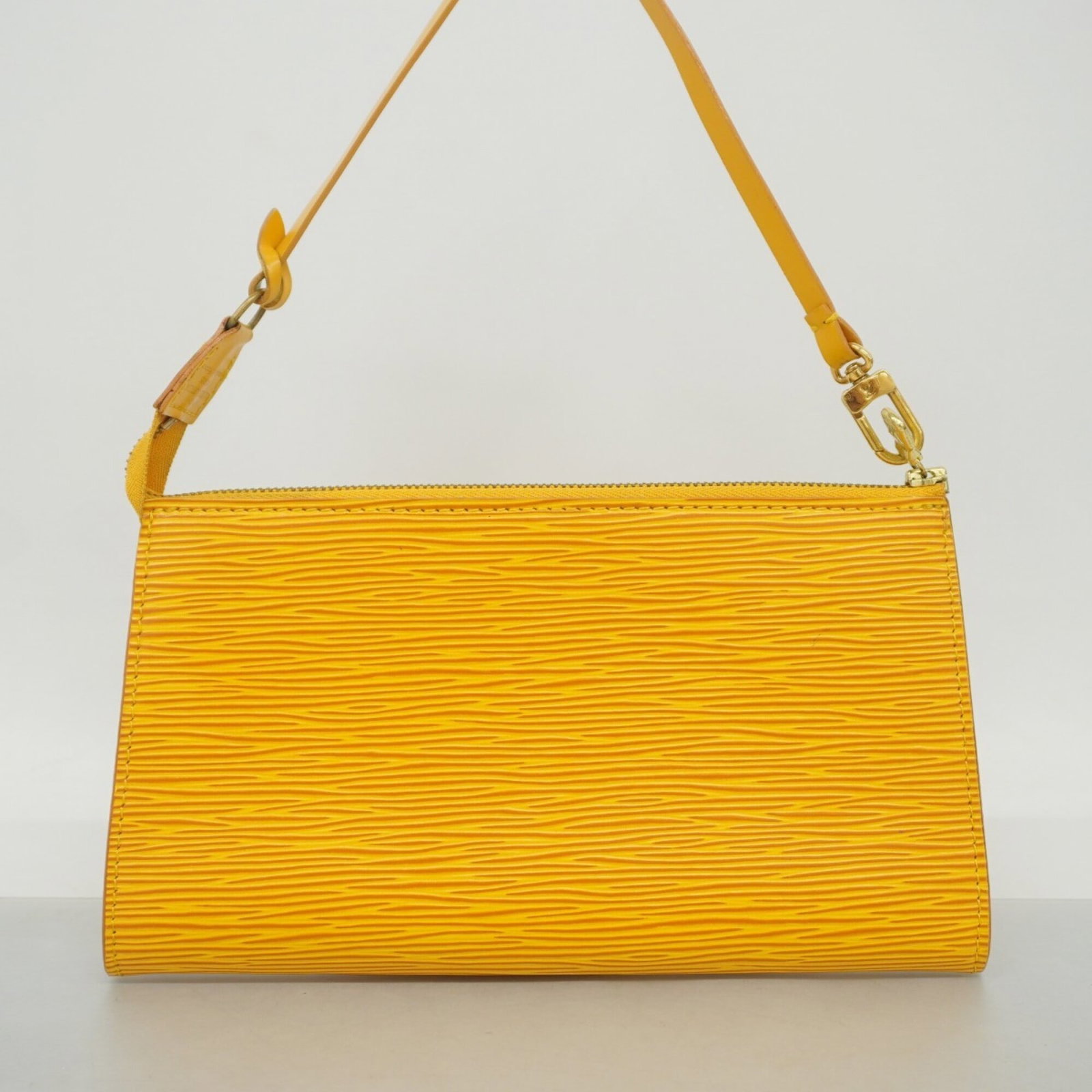 Louis Vuitton Pouch - 10